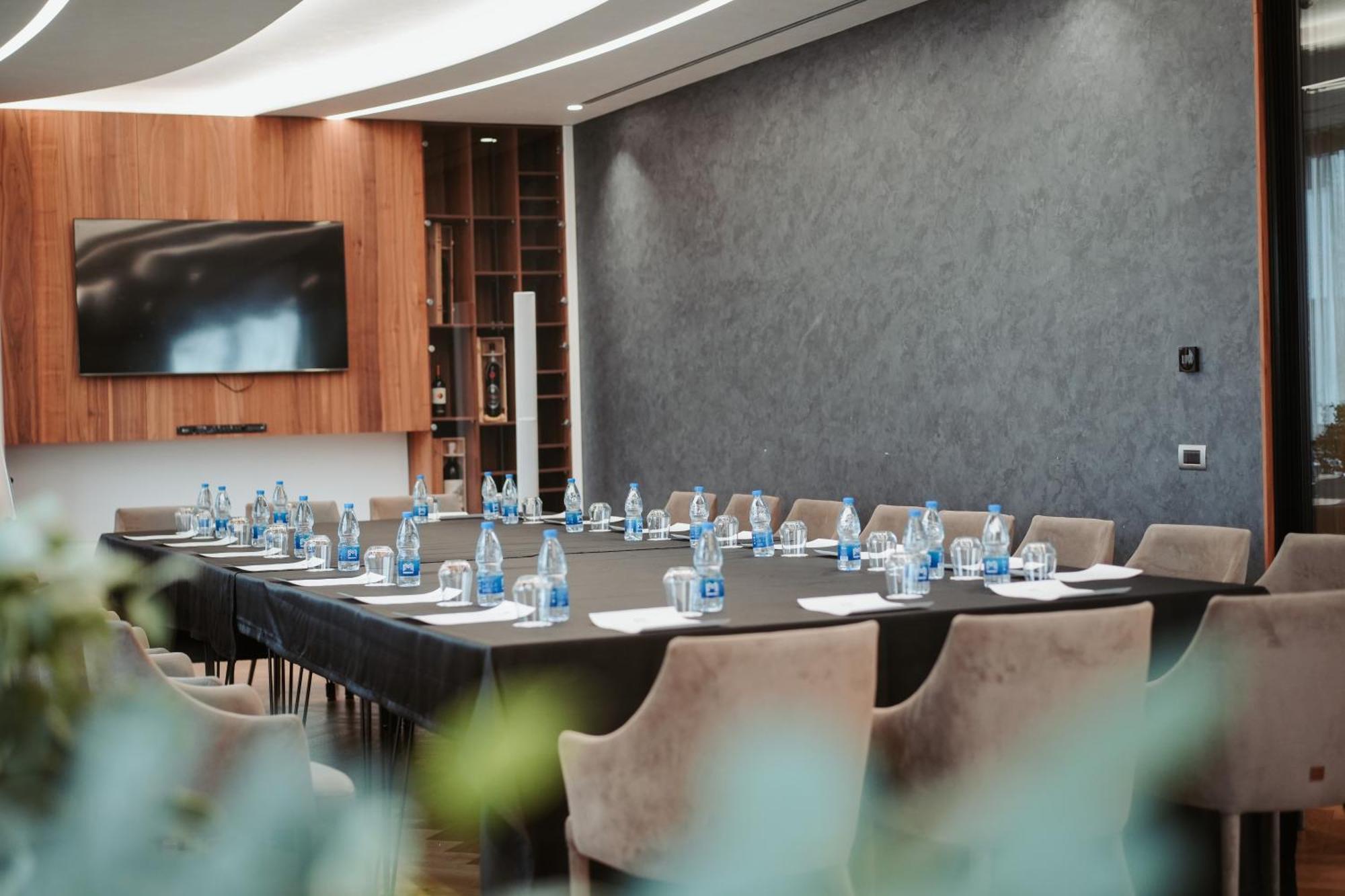 Marinaj Hotel & Spa تيرانا المظهر الخارجي الصورة